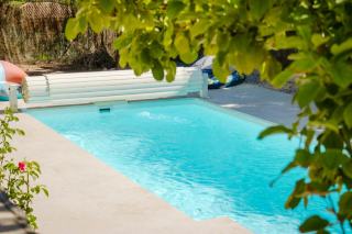 Chauffage piscine solaire efficace : avis et comparatif